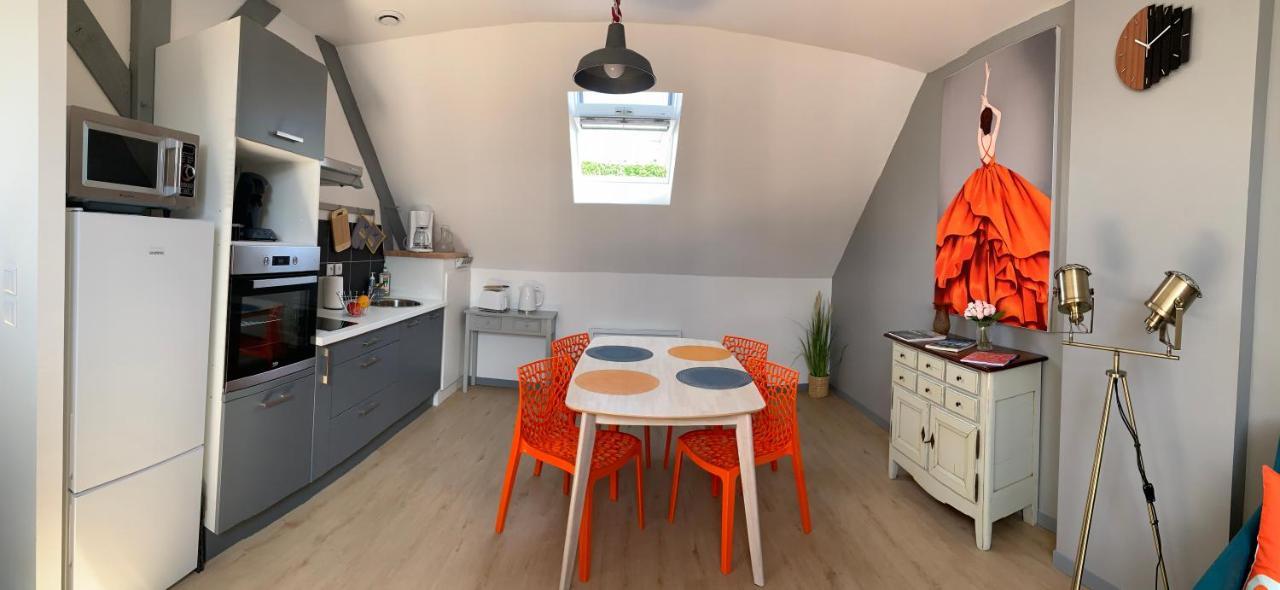 Superlogis - Sous Les Toits - T2- 3Etoiles - Blois-Hypercentre 1 Chambre 4 Personnes Dış mekan fotoğraf